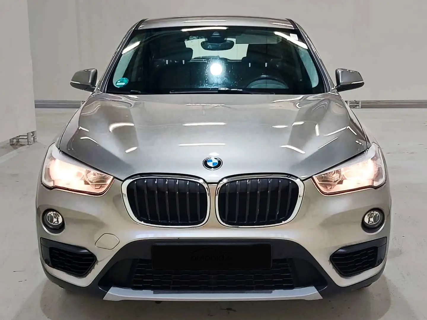 BMW X1 xDrive 20i Steptronic RFKMRA+NAVI+ELEKTR.HECK Silber - 2