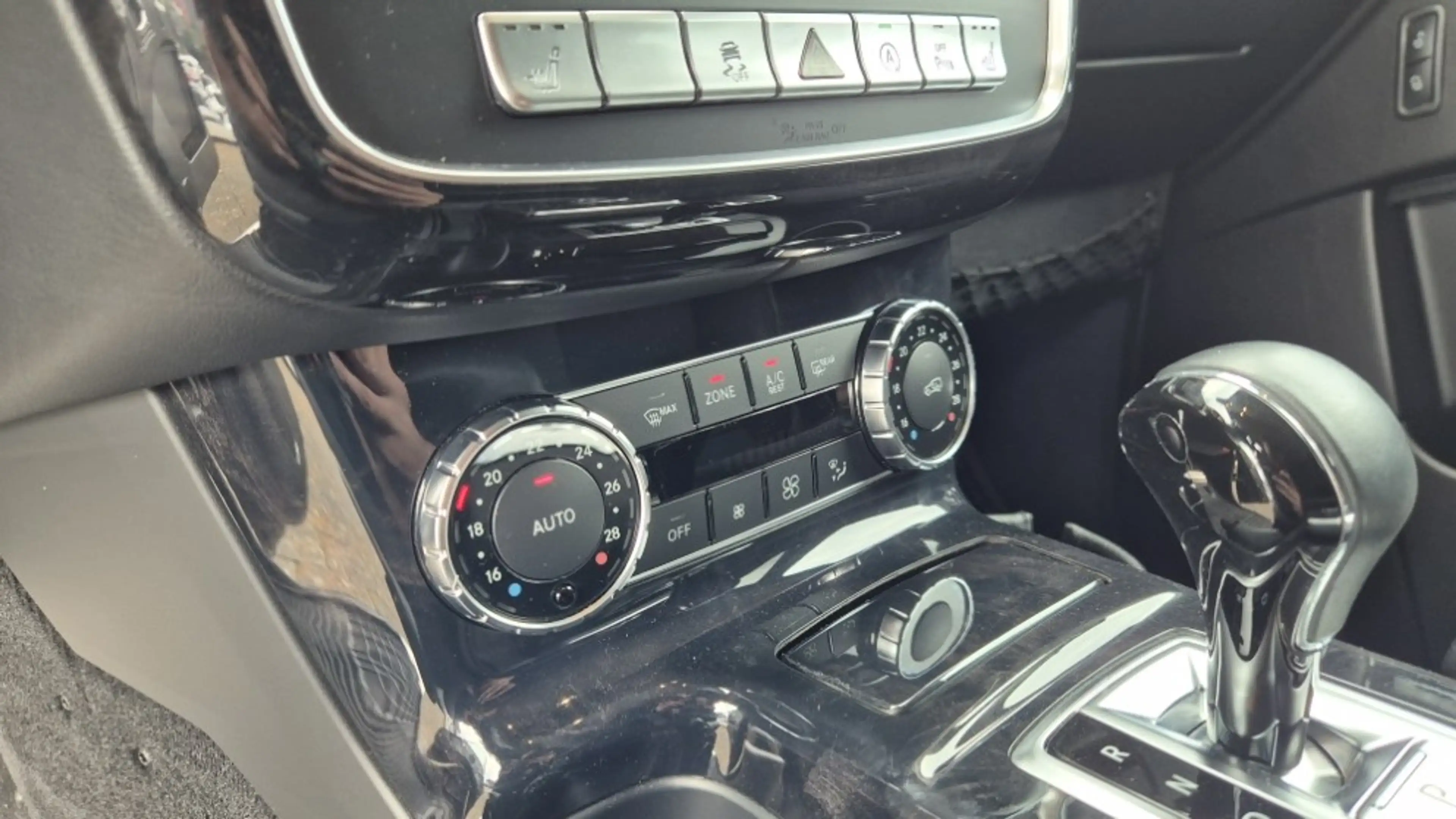 Mercedes-Benz G 350 G350 d | Grijs kenteken | 4Matic | 245PK | Designo — photo 13
