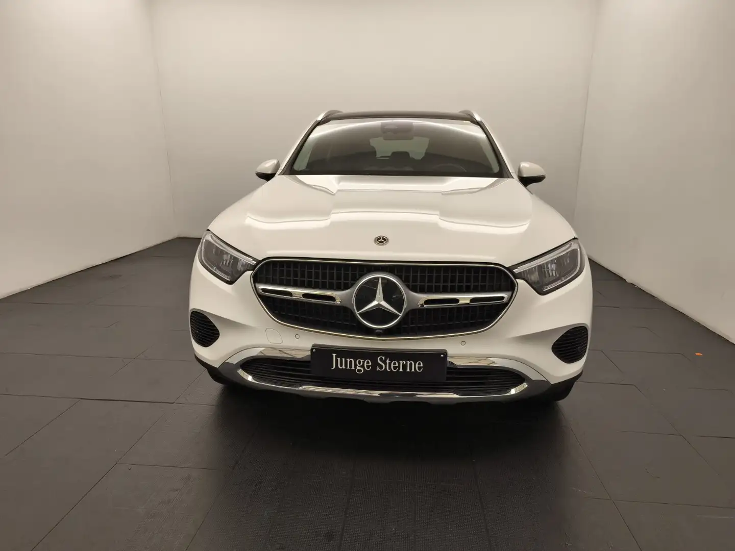 Mercedes-Benz GLC 300 GLC 300 e 4M Avantgarde Advanced+ Pano AHK Weiß - 2