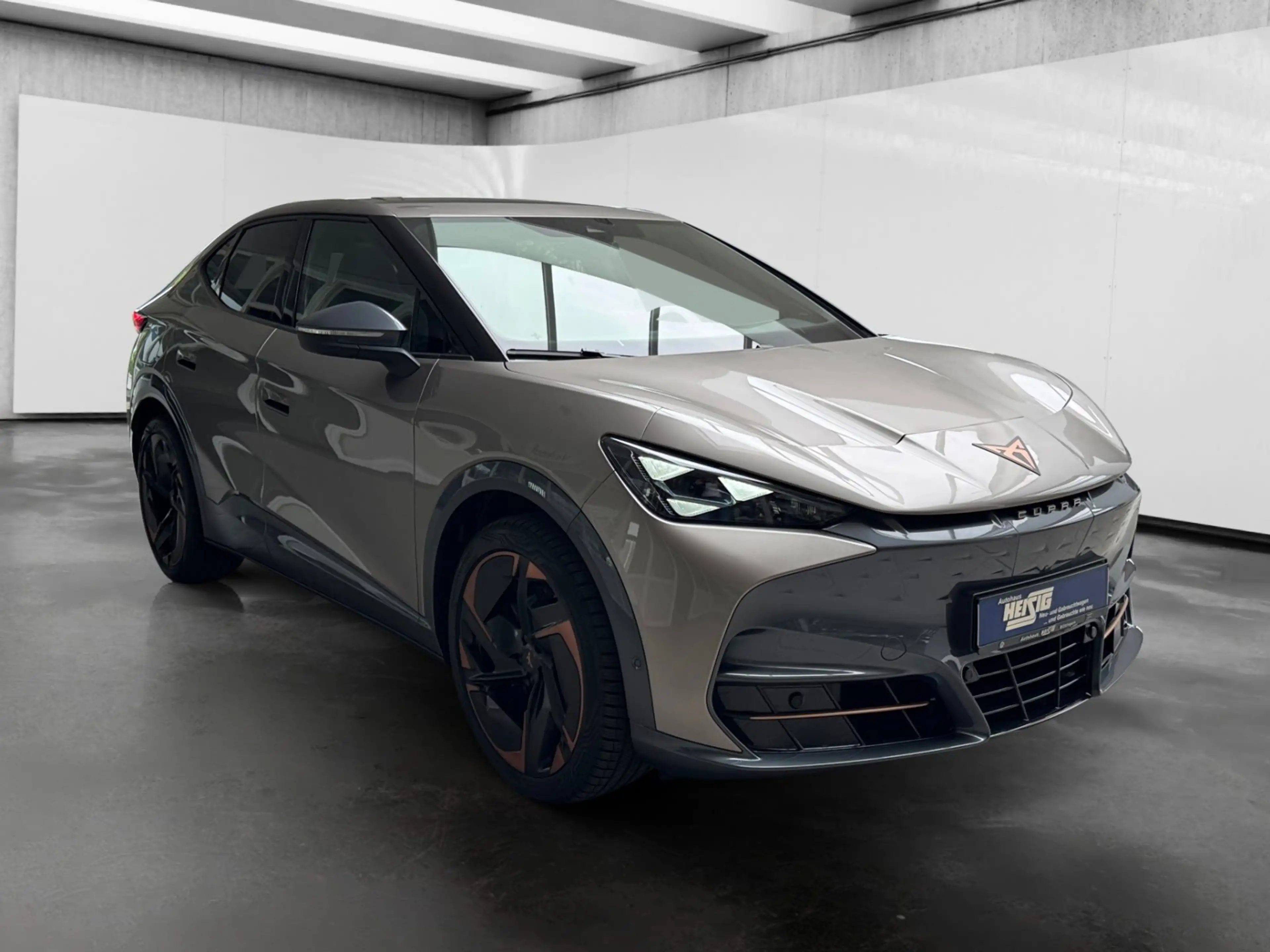 CUPRA Tavascan VZ 4Drive NAVI/SHZ/KAMERA/MATRIX — photo 7
