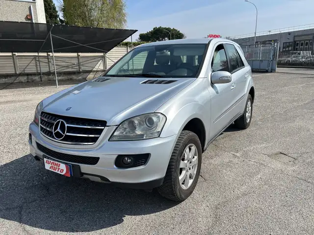 Mercedes-Benz ML 280 ML 280 CDI LEGGI NOTE