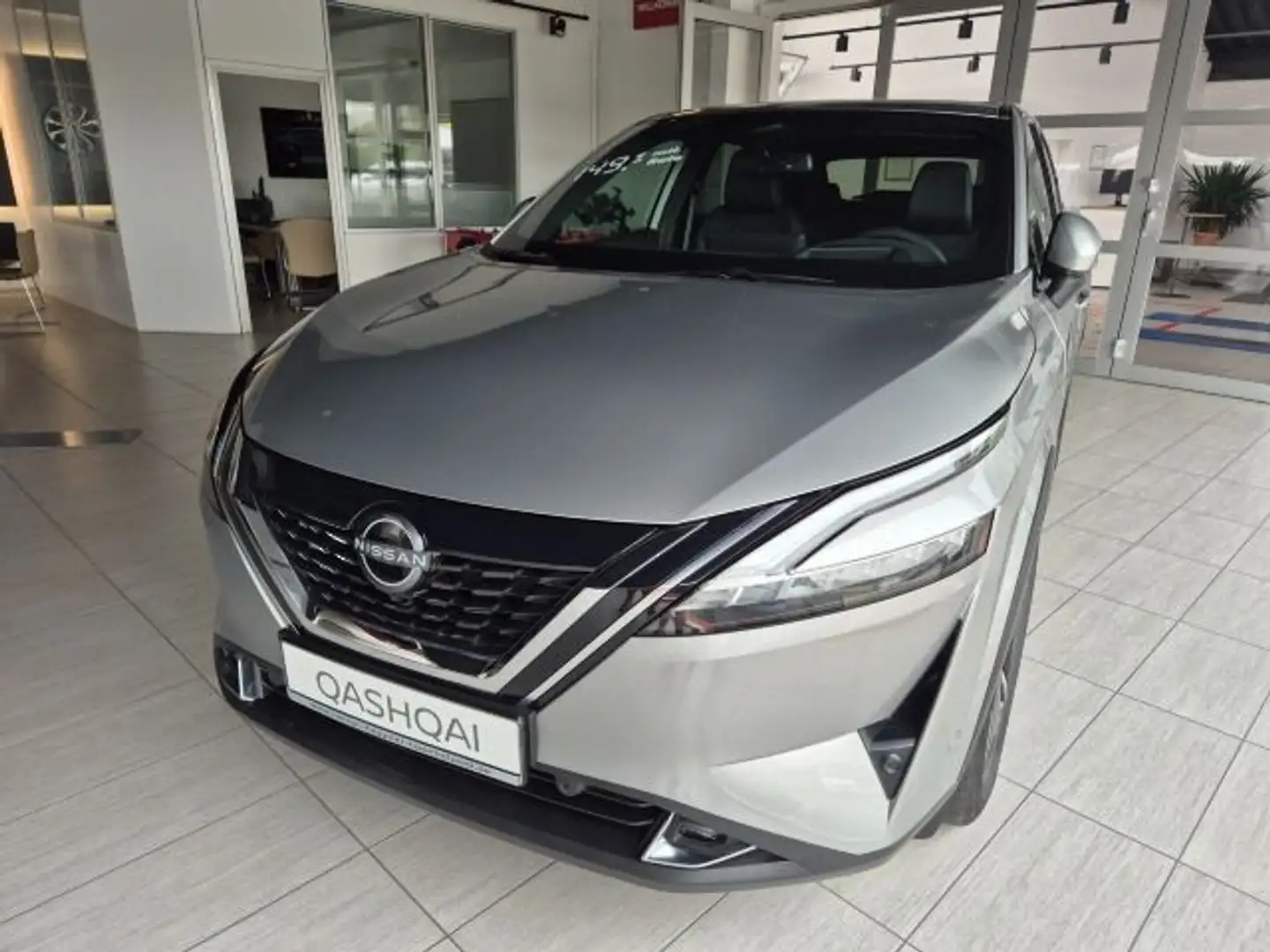 Nissan Qashqai 1.3 DIG-T Tekna  Glasdach 19" Head up Argento - 2