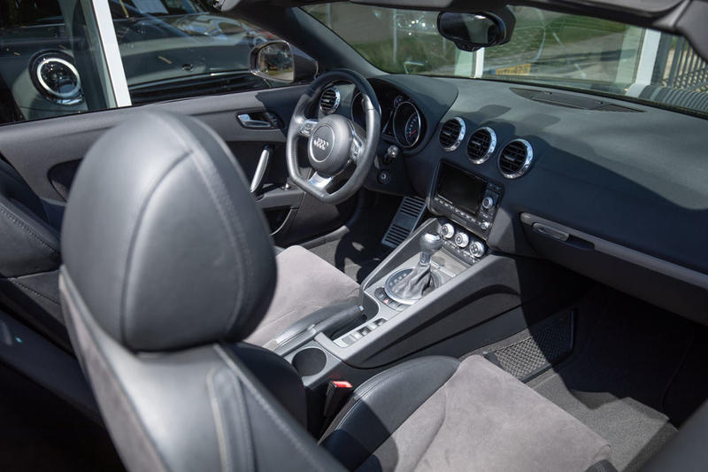 Audi TT Roadster 1.8 TFSI Pro Line Alcantara — photo 40