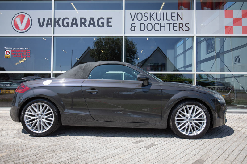 Audi TT Roadster 1.8 TFSI Pro Line Alcantara — photo 16