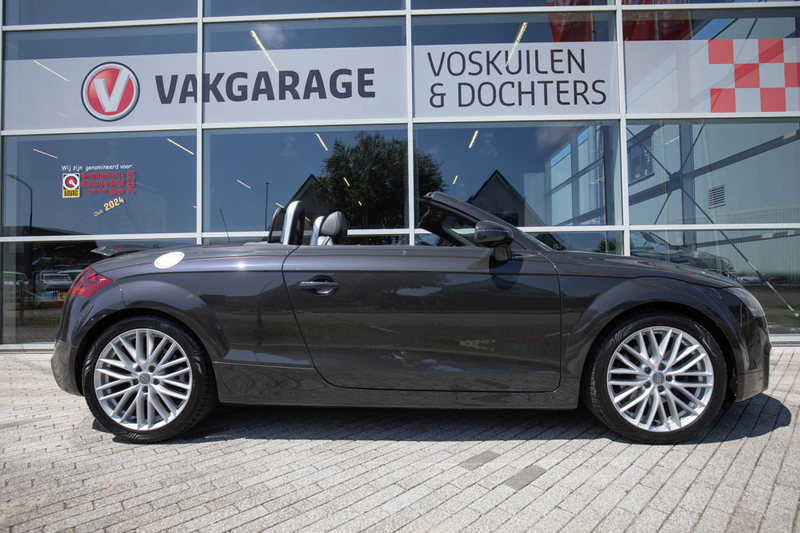 Audi TT Roadster 1.8 TFSI Pro Line Alcantara — photo 19