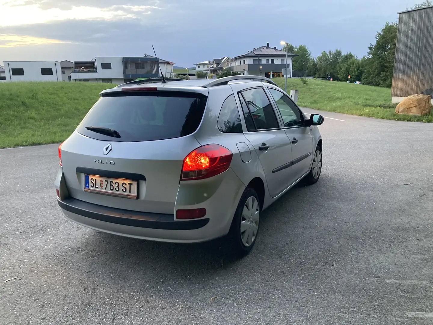 Renault Clio Grandtour Tonic 1,2 16V - 2