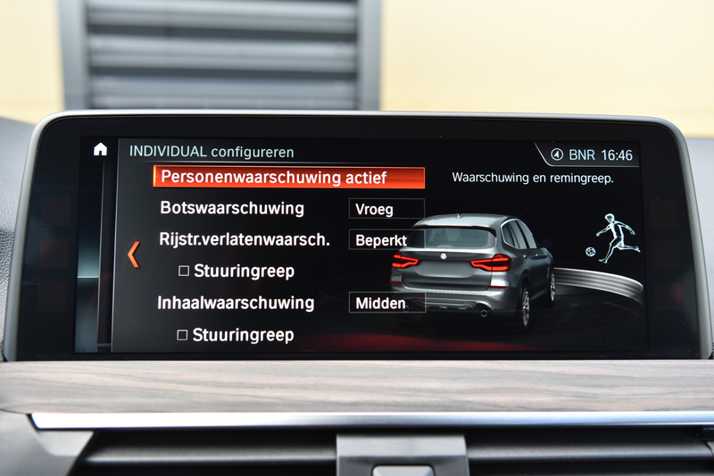 BMW X3 xDrive30i High Executive * M-Sport * Head-up * Pan — photo 22