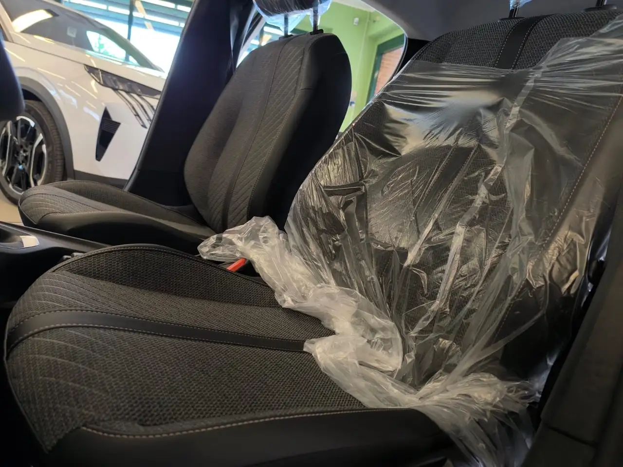 Peugeot 208 1.2 STYLE 100 CV 13