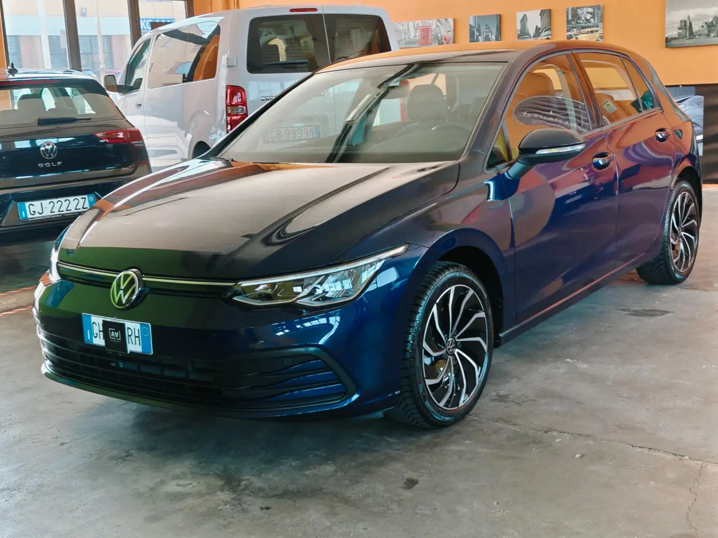 Volkswagen Golf 1.0 etsi evo Life 110cv dsg Blauw - 1