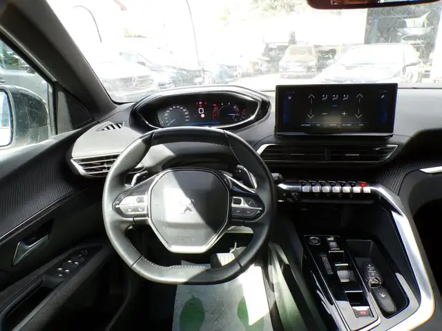 Peugeot 3008 view 15