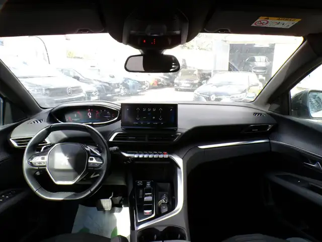 Peugeot 3008 view 14
