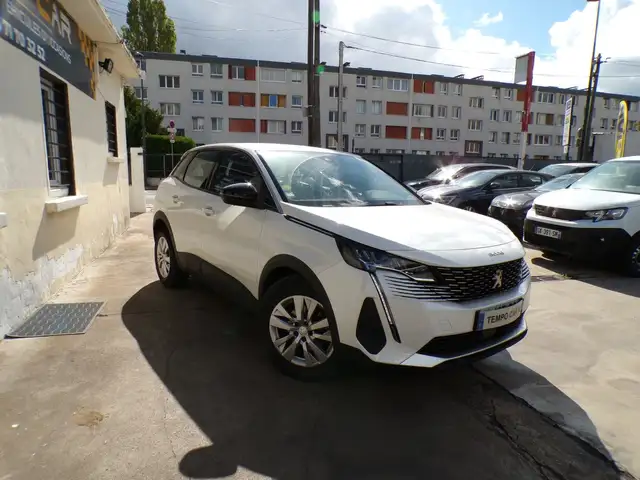 Peugeot 3008 view 3