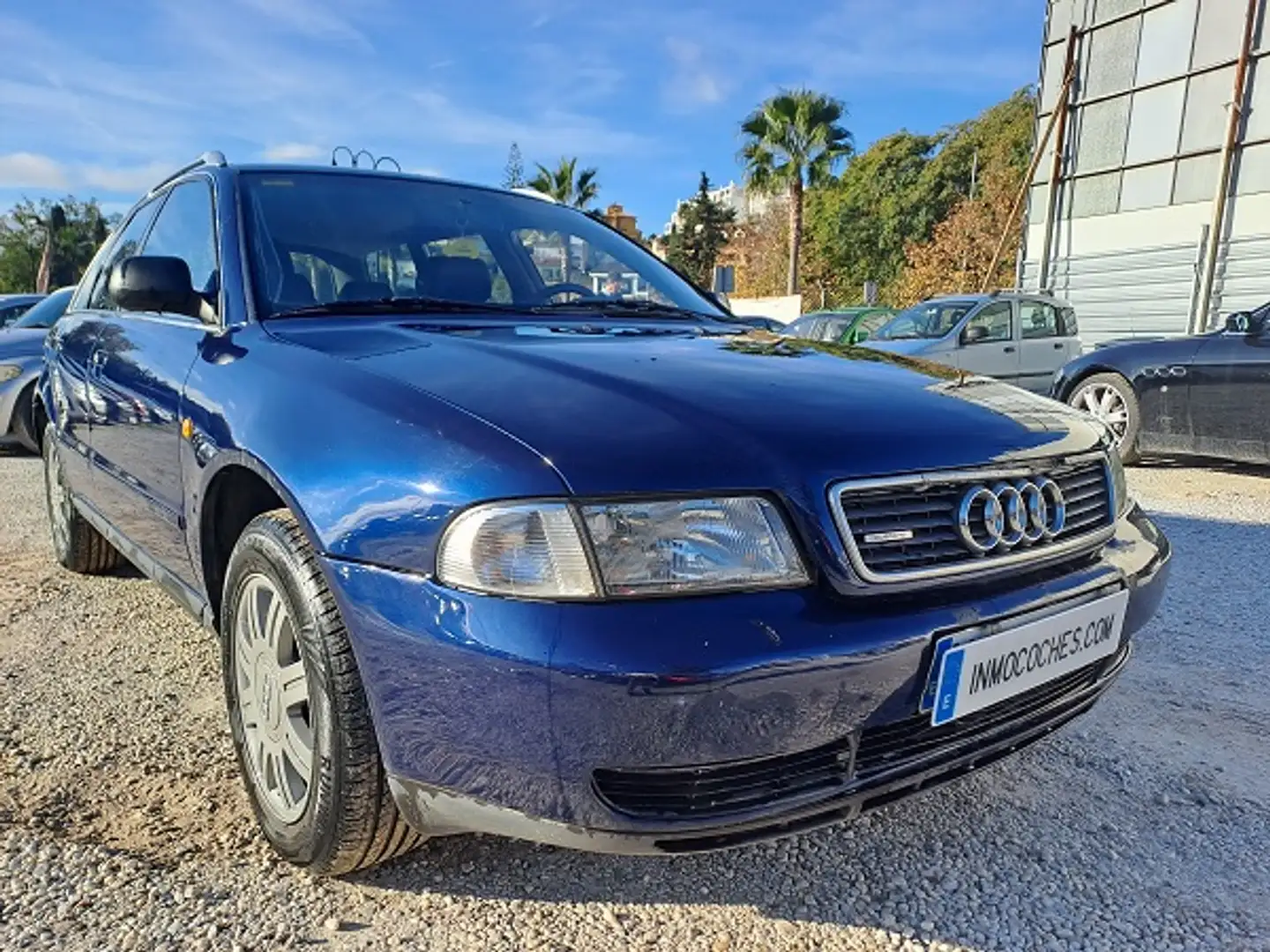 Audi A4 Avant 2.8 quattro Blau - 1
