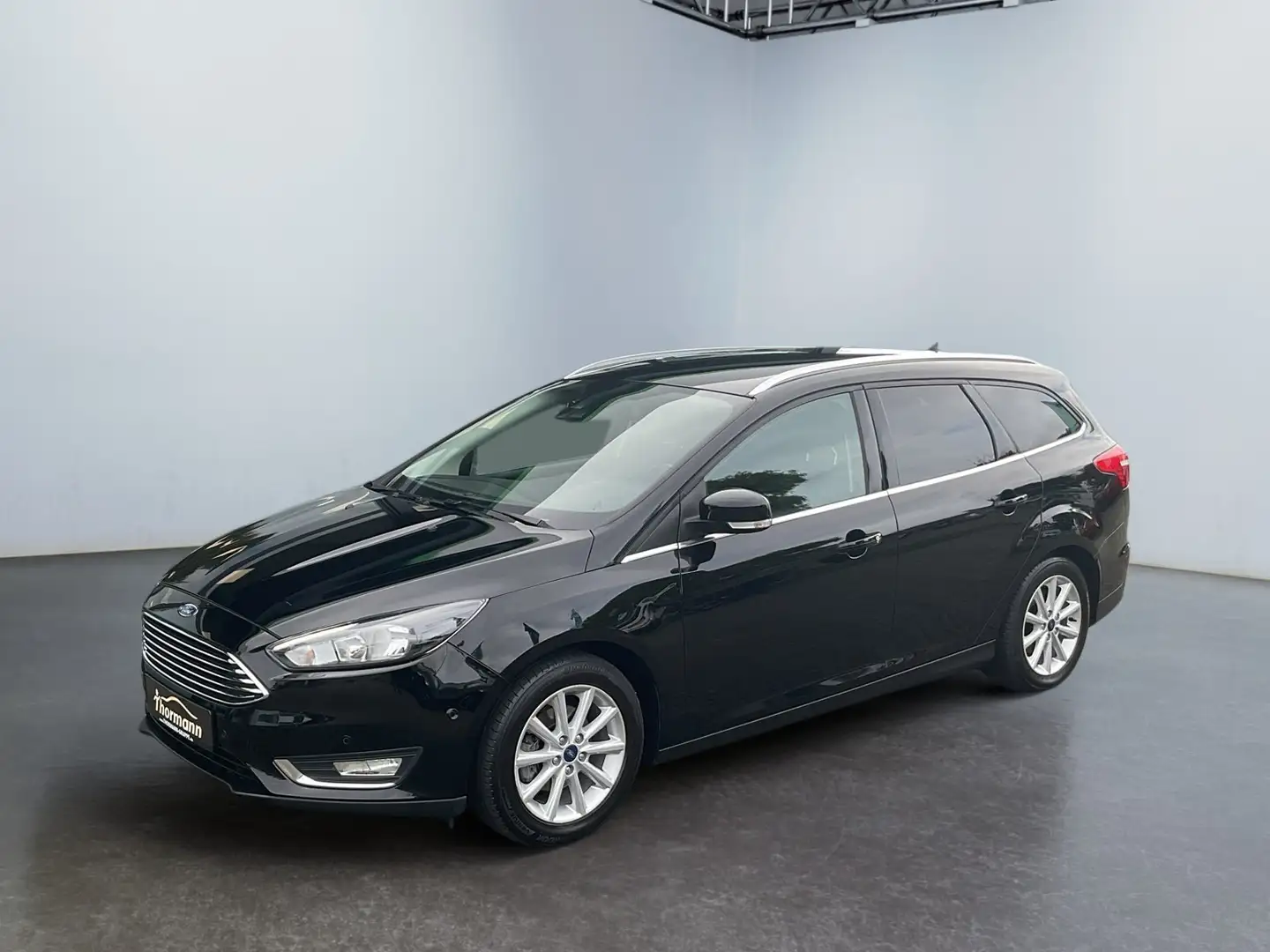 Ford Focus Turnier 1.0 EcoBoost Titanium 2xKlima FSH Noir - 2