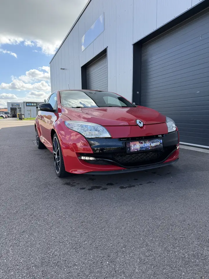 Renault Megane Coupé — photo 17