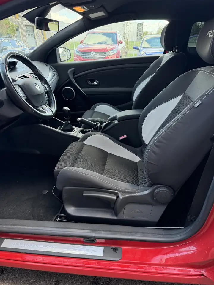 Renault Megane Coupé — photo 15