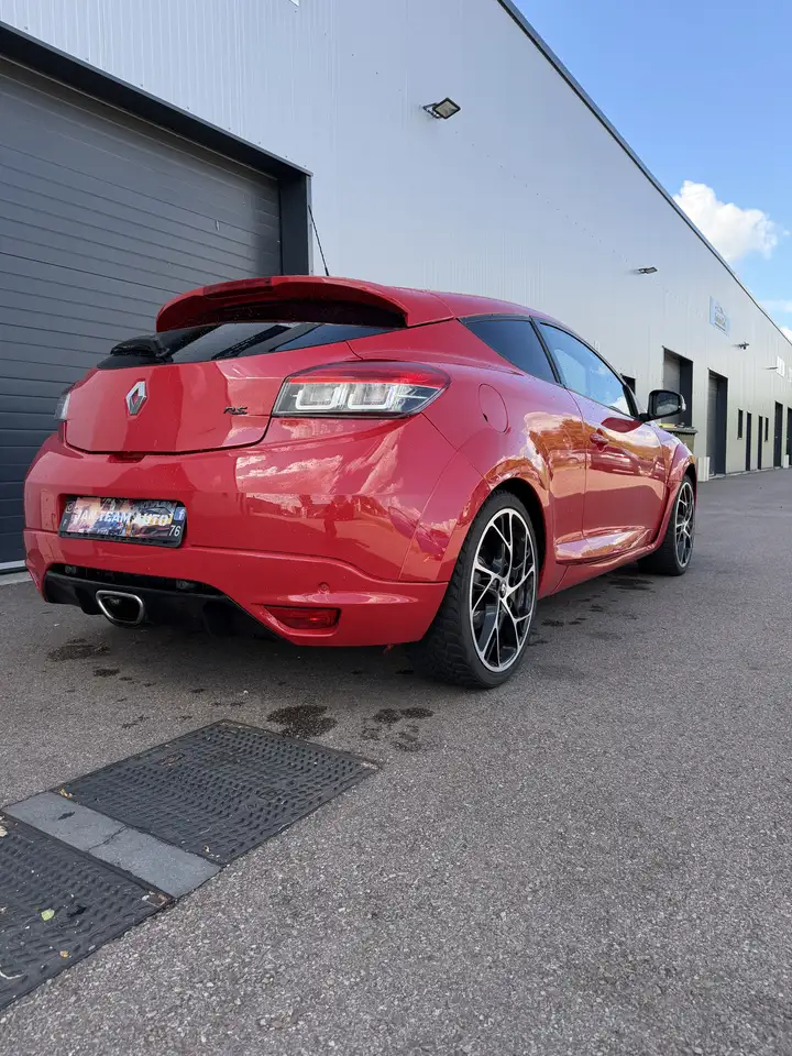 Renault Megane Coupé — photo 8