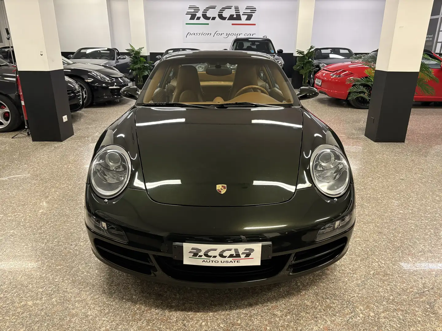 Porsche 911 Coupe 3.6 Carrera 4 Verde - 1