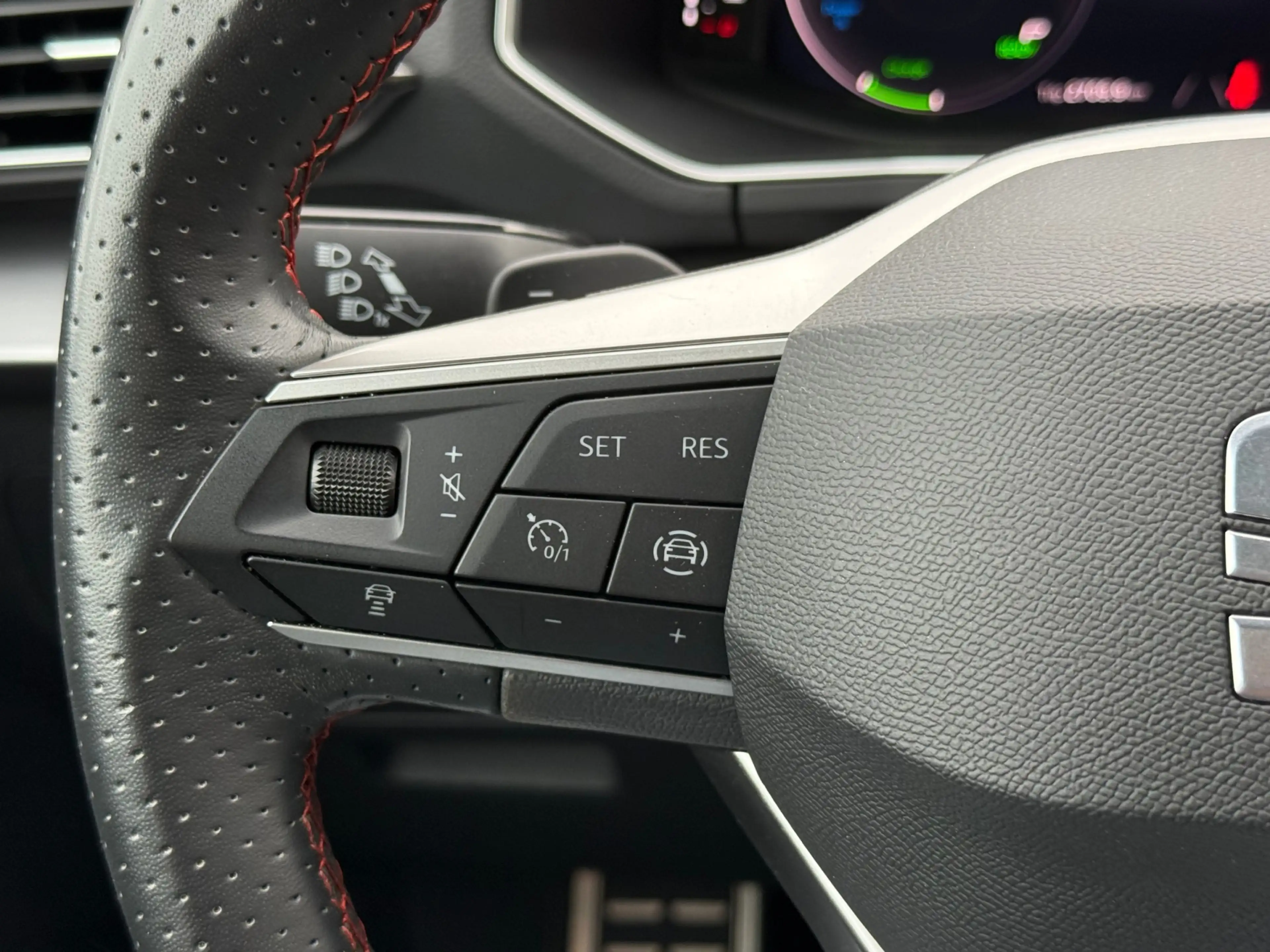 SEAT Tarraco 1.4 TSI e-Hybrid PHEV FR Business | Trekhaak | Pan — photo 30