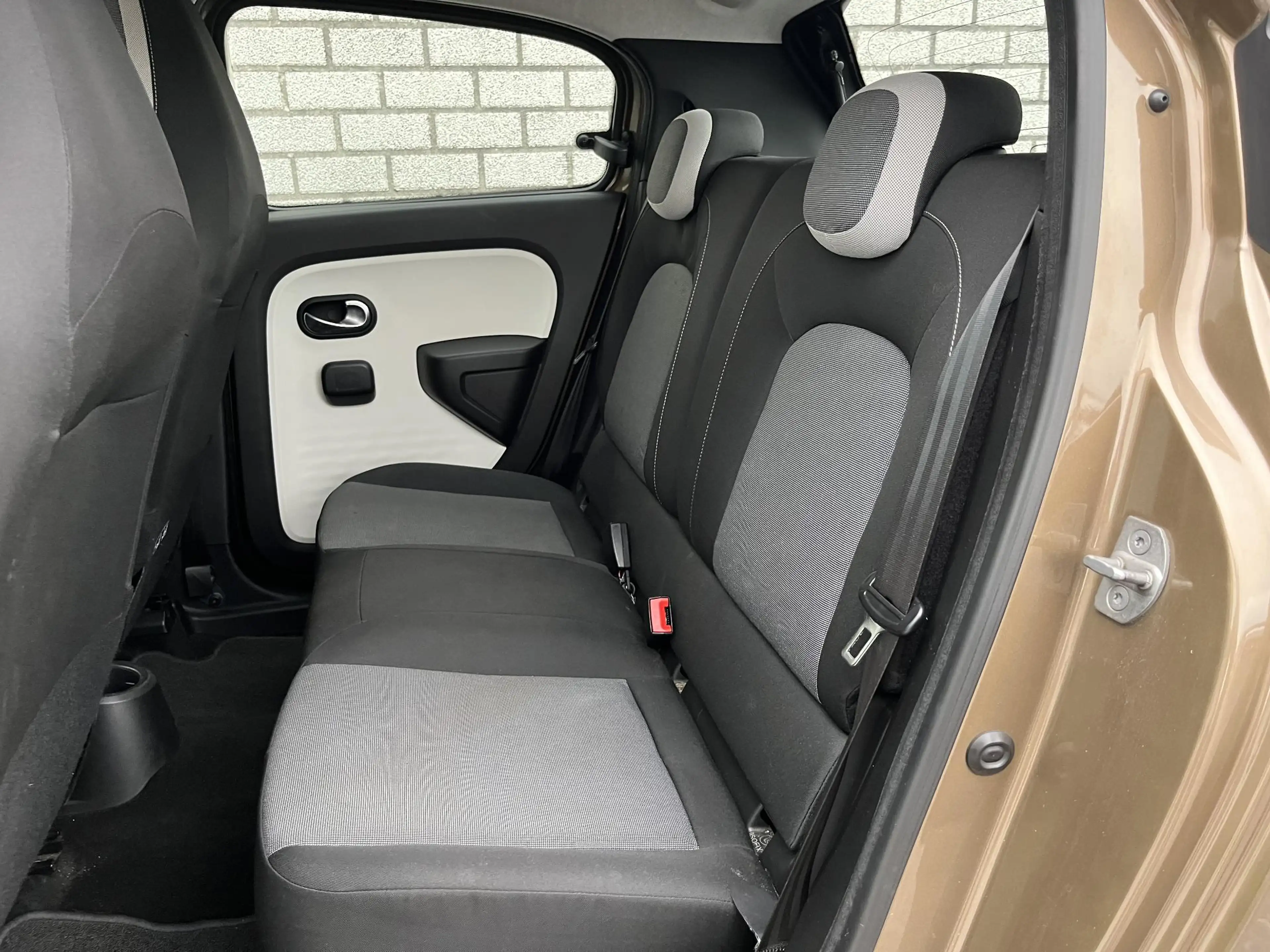 Renault Twingo 1.0 SCe Expression | Volledig Dealer Onderhouden | — photo 8