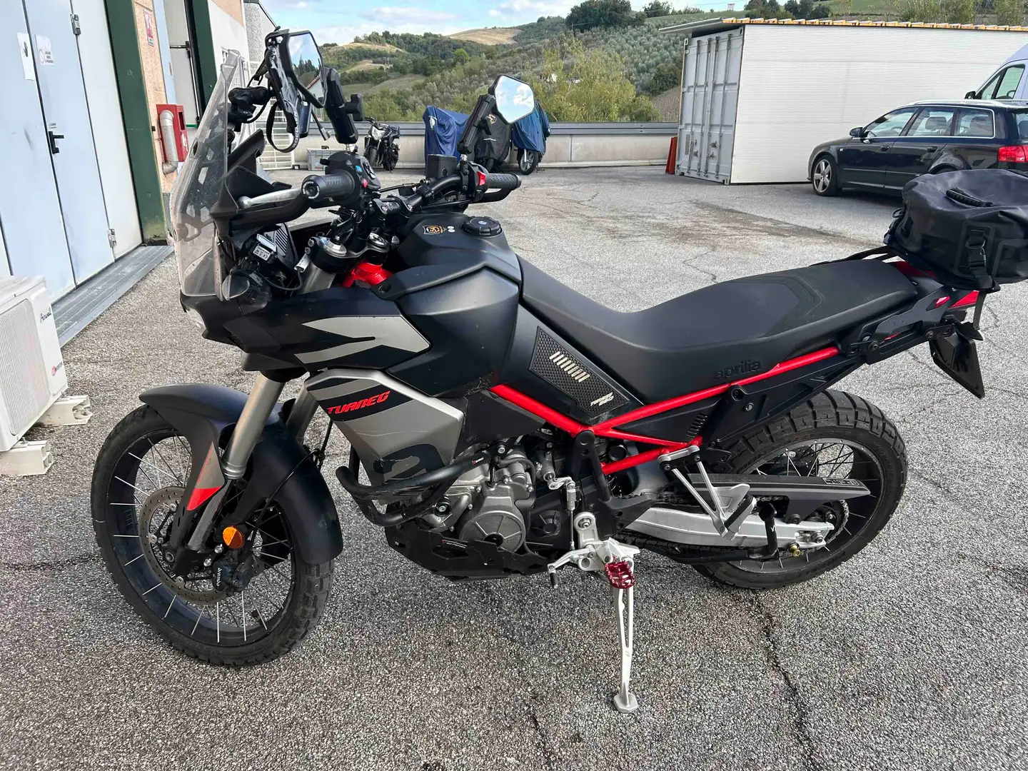 Aprilia Tuareg executive Fekete - 2