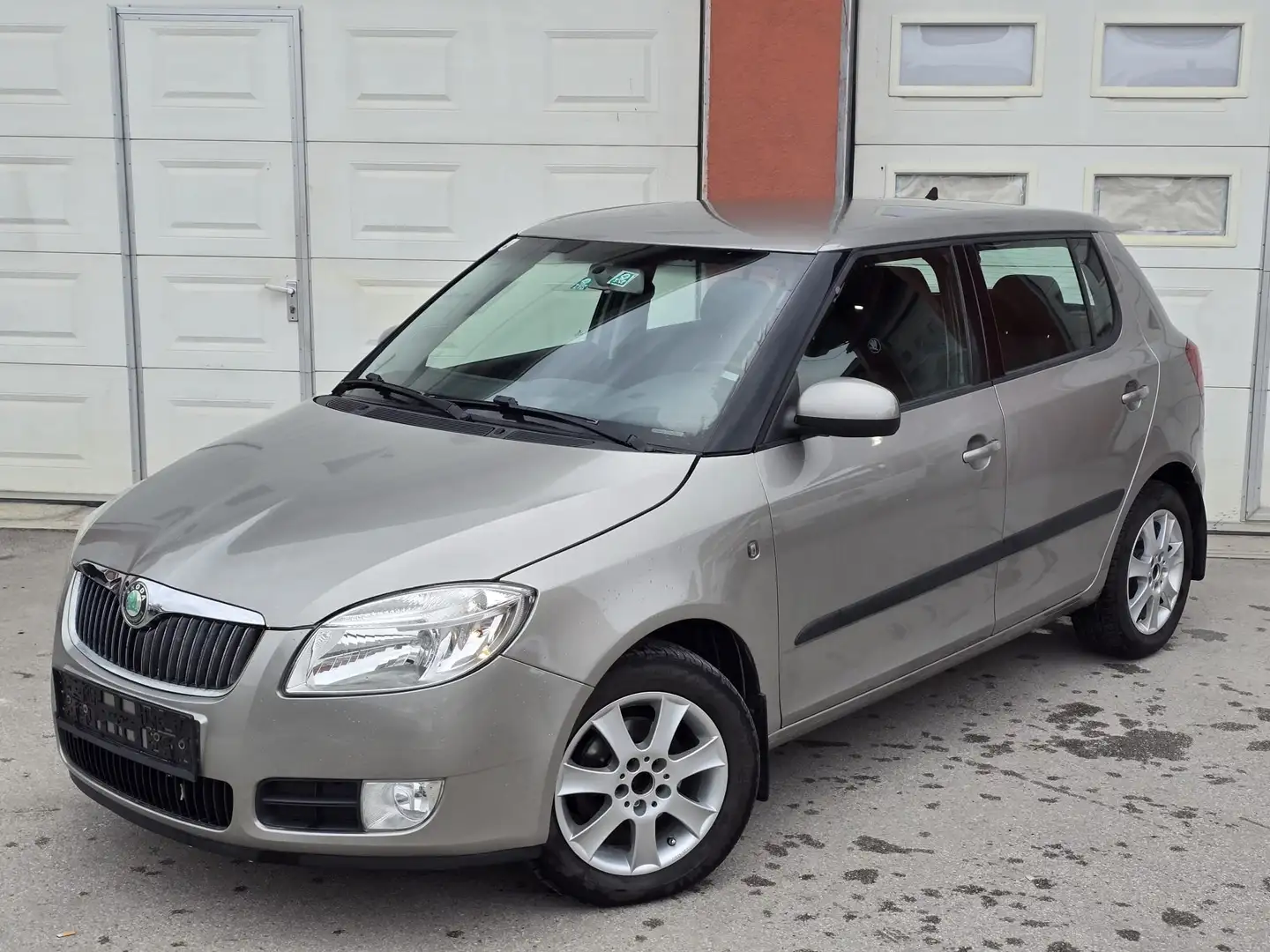 Skoda Fabia Fabia Elegance 1,4 TDI PD DPF *Pickerl NEU* Grau - 1