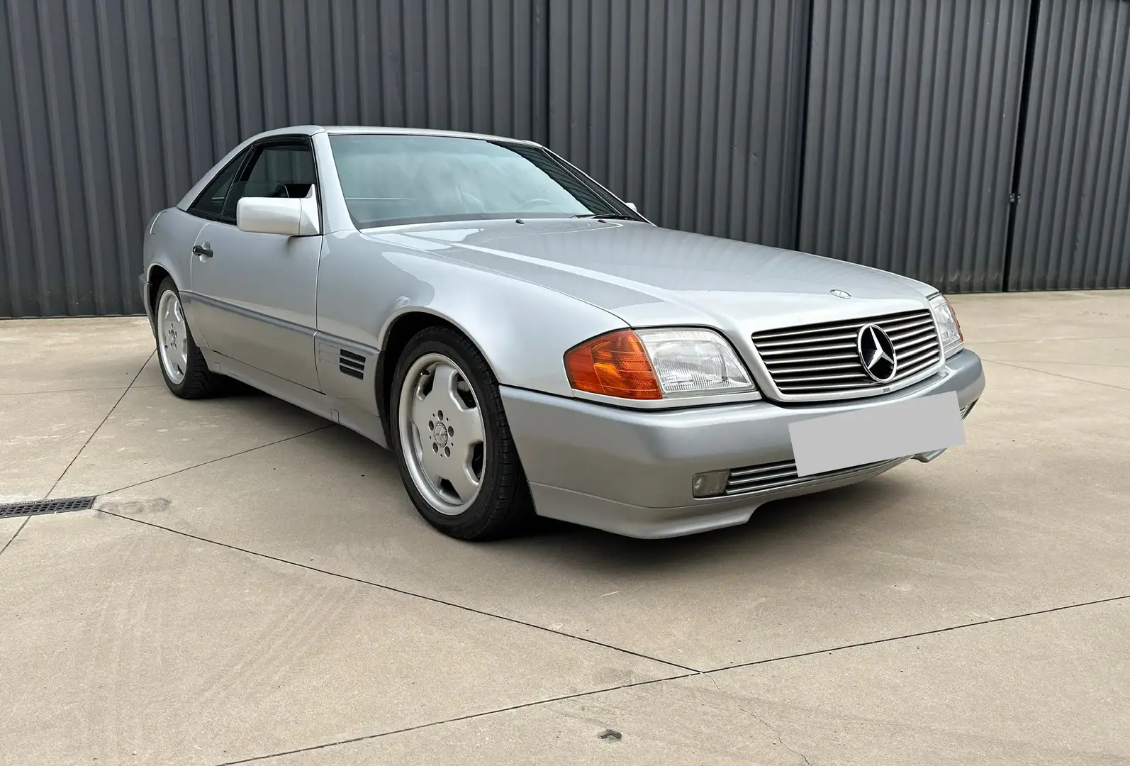 Mercedes-Benz SL 300 - 1
