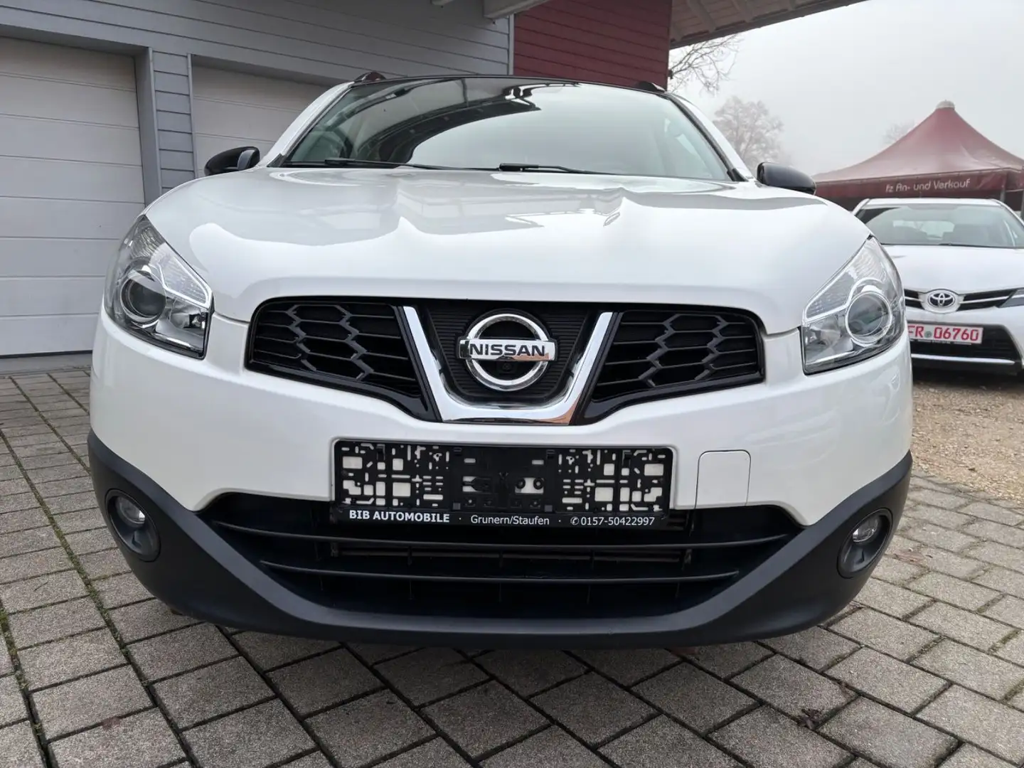 Nissan Qashqai 360 4X4 Top Gepflegt Weiß - 2