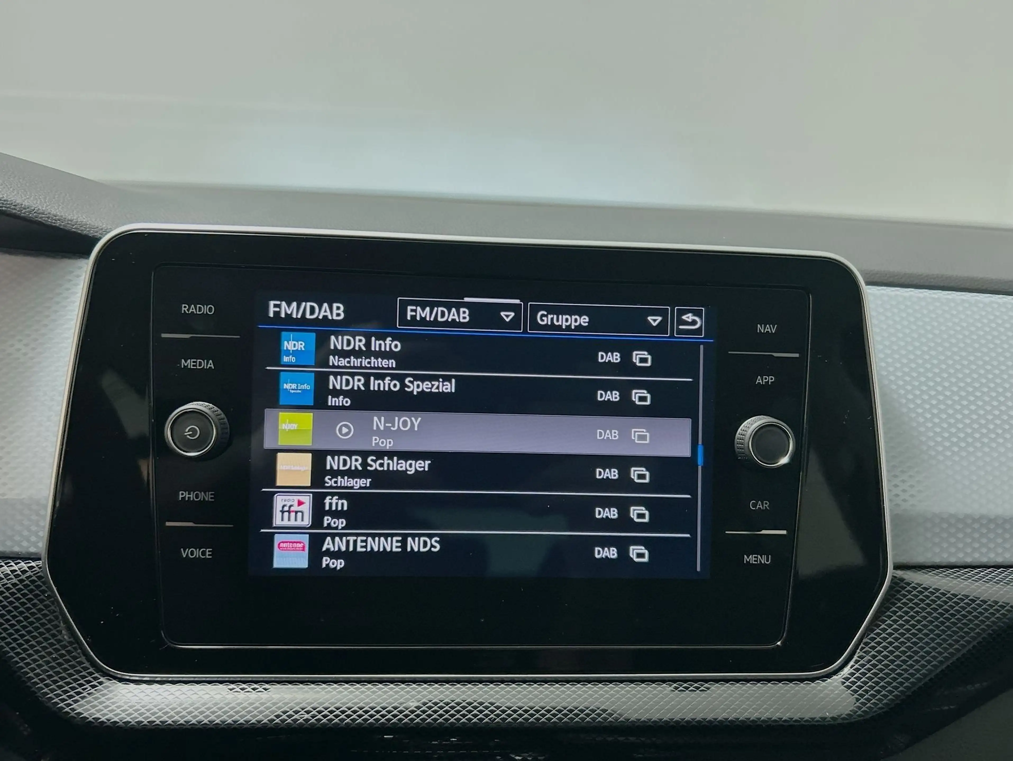 Volkswagen T-Cross 1.0 TSI DSG ENERGY CarPlay Black ACC AHK — photo 10