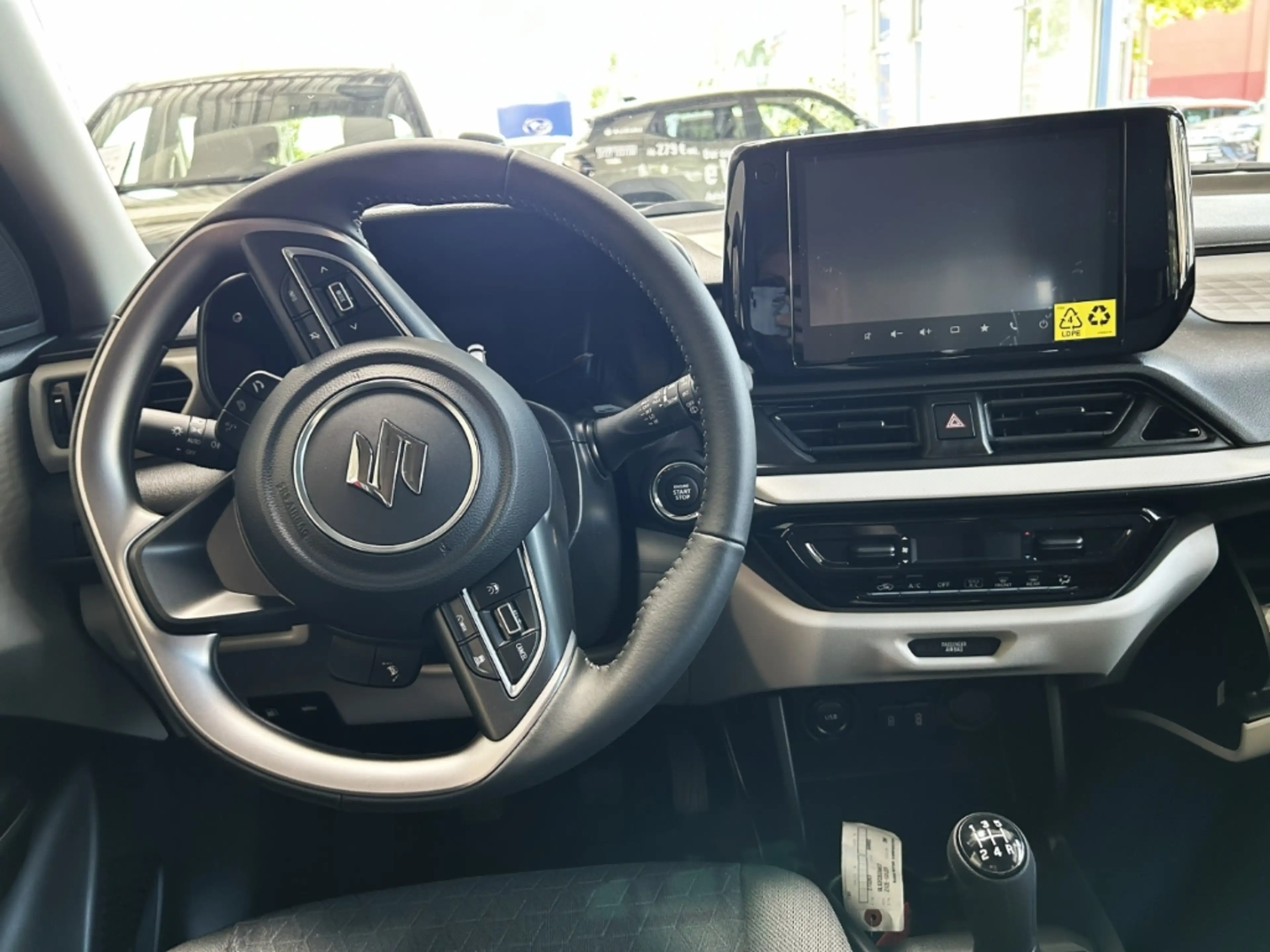 Suzuki Swift Comfort Hybrid Navi LED ACC Apple CarPlay Android — photo 11