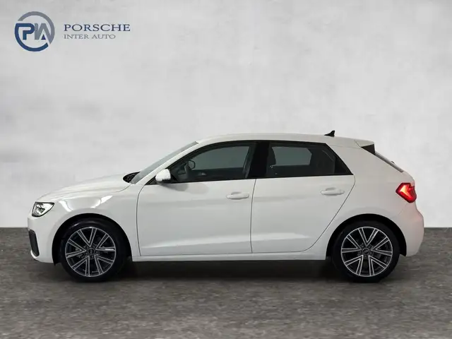 Audi A1 view 3