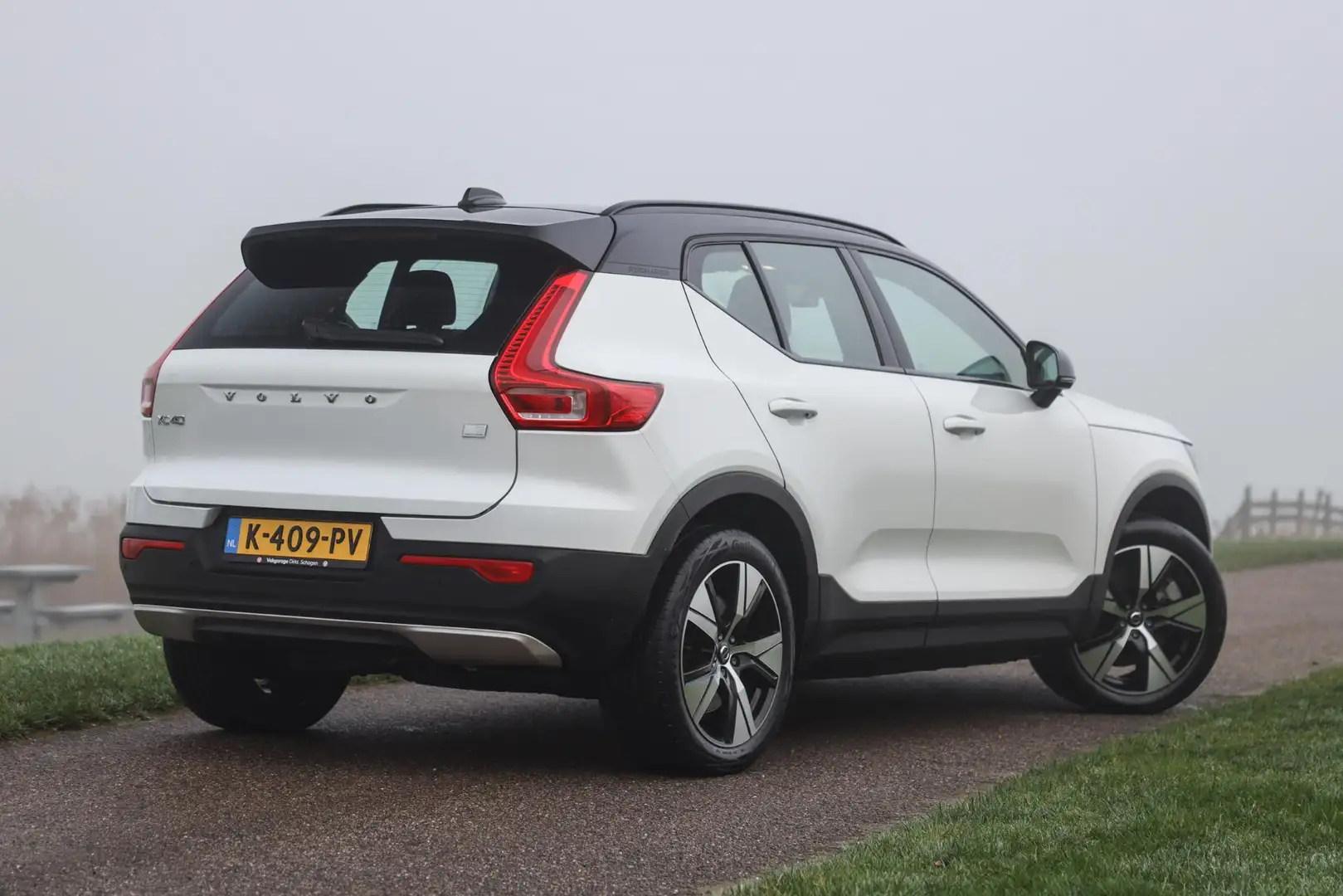 Volvo XC40 Recharge P8 AWD 408 PK R-Design ✅ Warmtepomp ✅ Led Blanc - 2