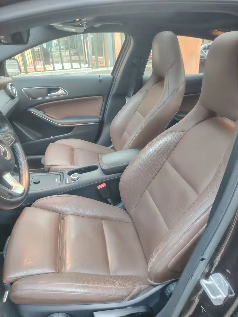 Mercedes-Benz GLA 200 d Enduro Activity 4matic auto - 2