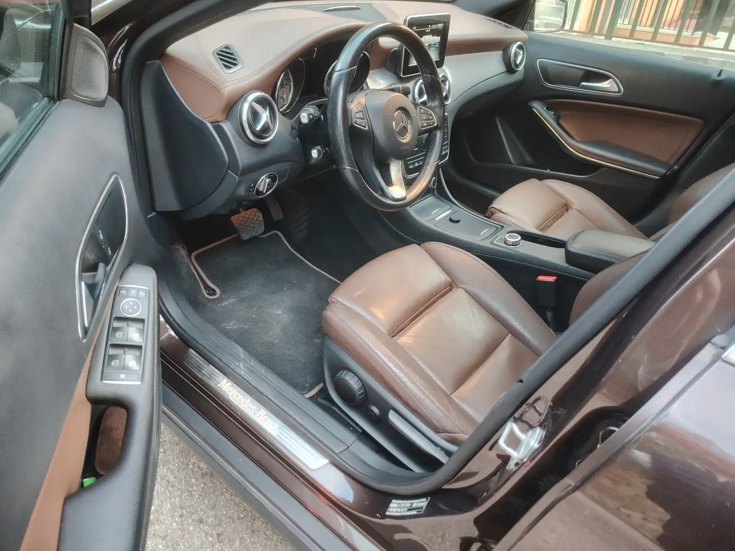 Mercedes-Benz GLA 200 d Enduro Activity 4matic auto - 1
