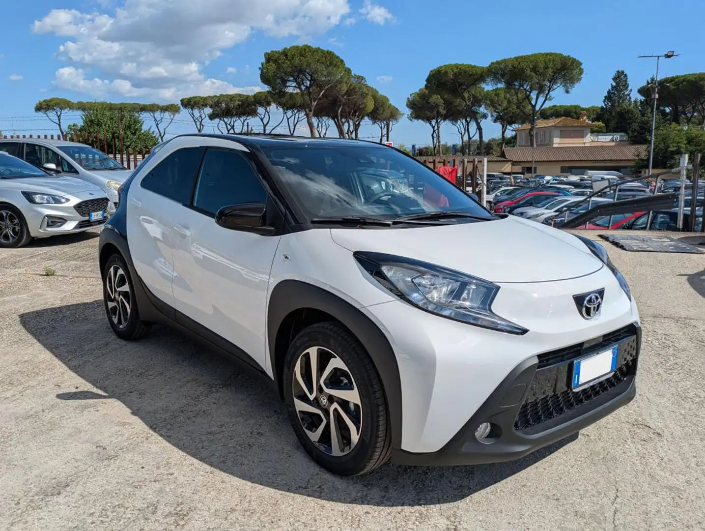 Toyota Aygo X ACTIVE 1.0cc 72cv SAFETYPACK ANDROID/CARPLAY Bianco - 2