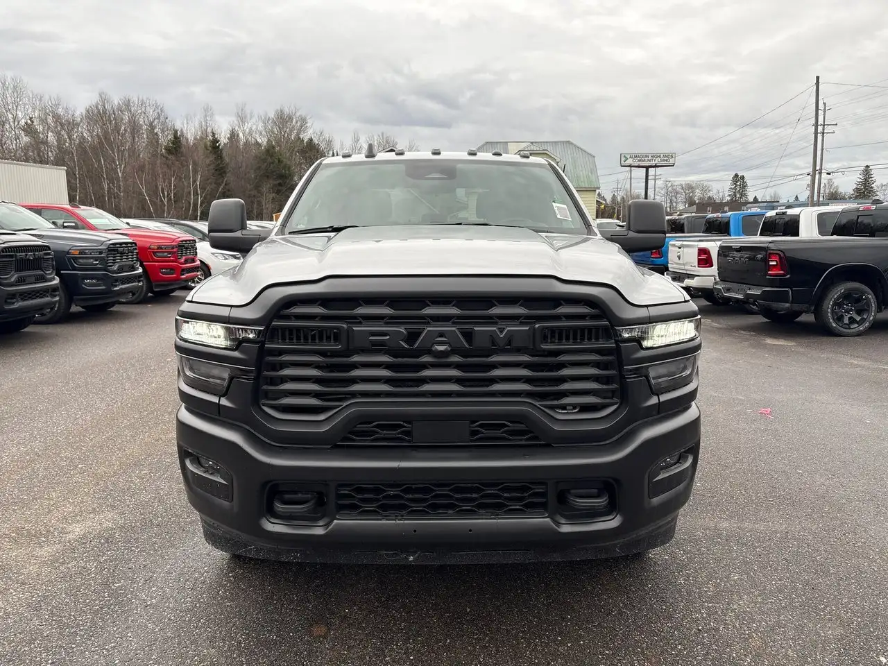 RAM 2500 снимка RAM 2500