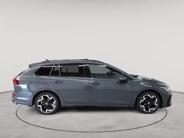 Volkswagen Golf view 3