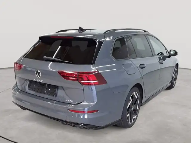 Volkswagen Golf view 4