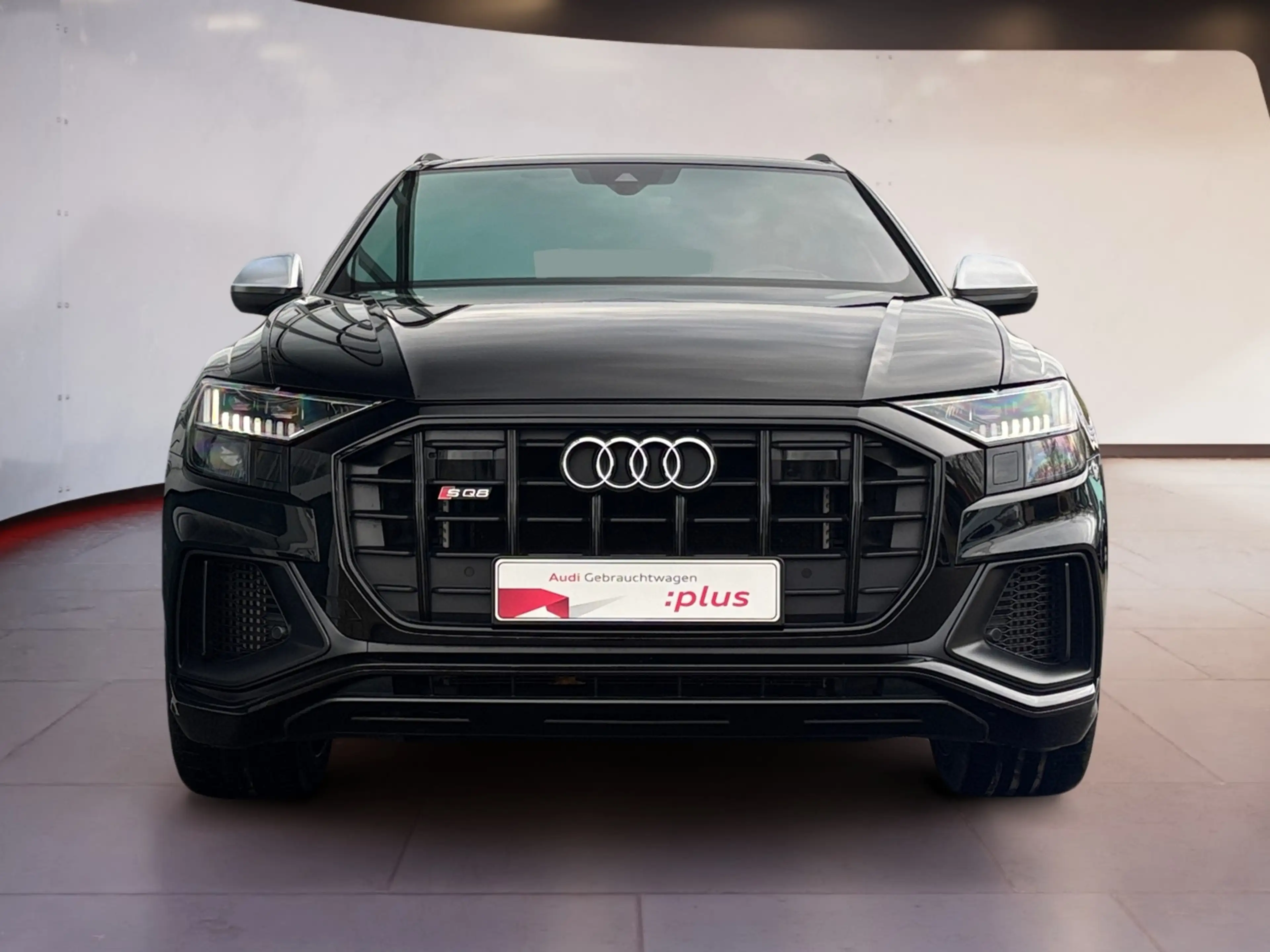 Audi SQ8 4.0 V8 TFSI quattro AHK HUD RFK Matrix-LED Pano — photo 6