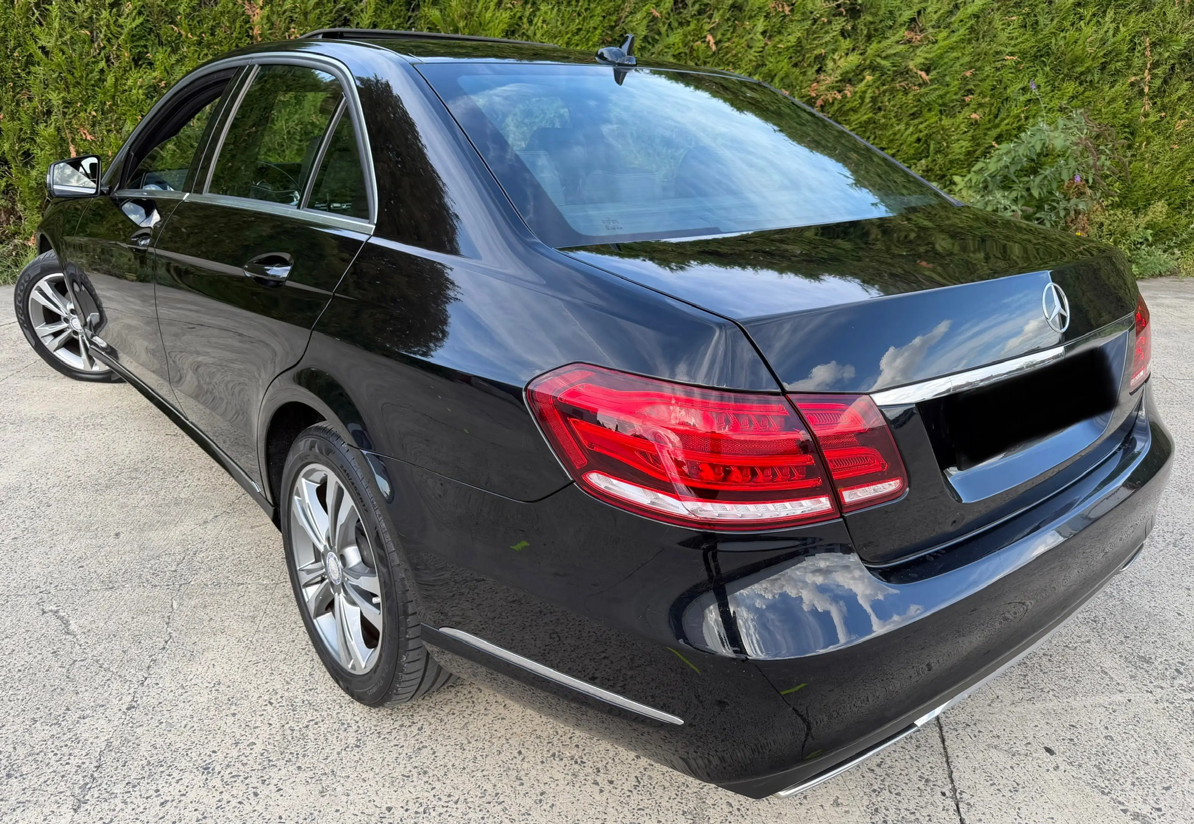 Mercedes-Benz E 200 TOIT OUVRANT / 2.2L / 136ch / CUIR — photo 3