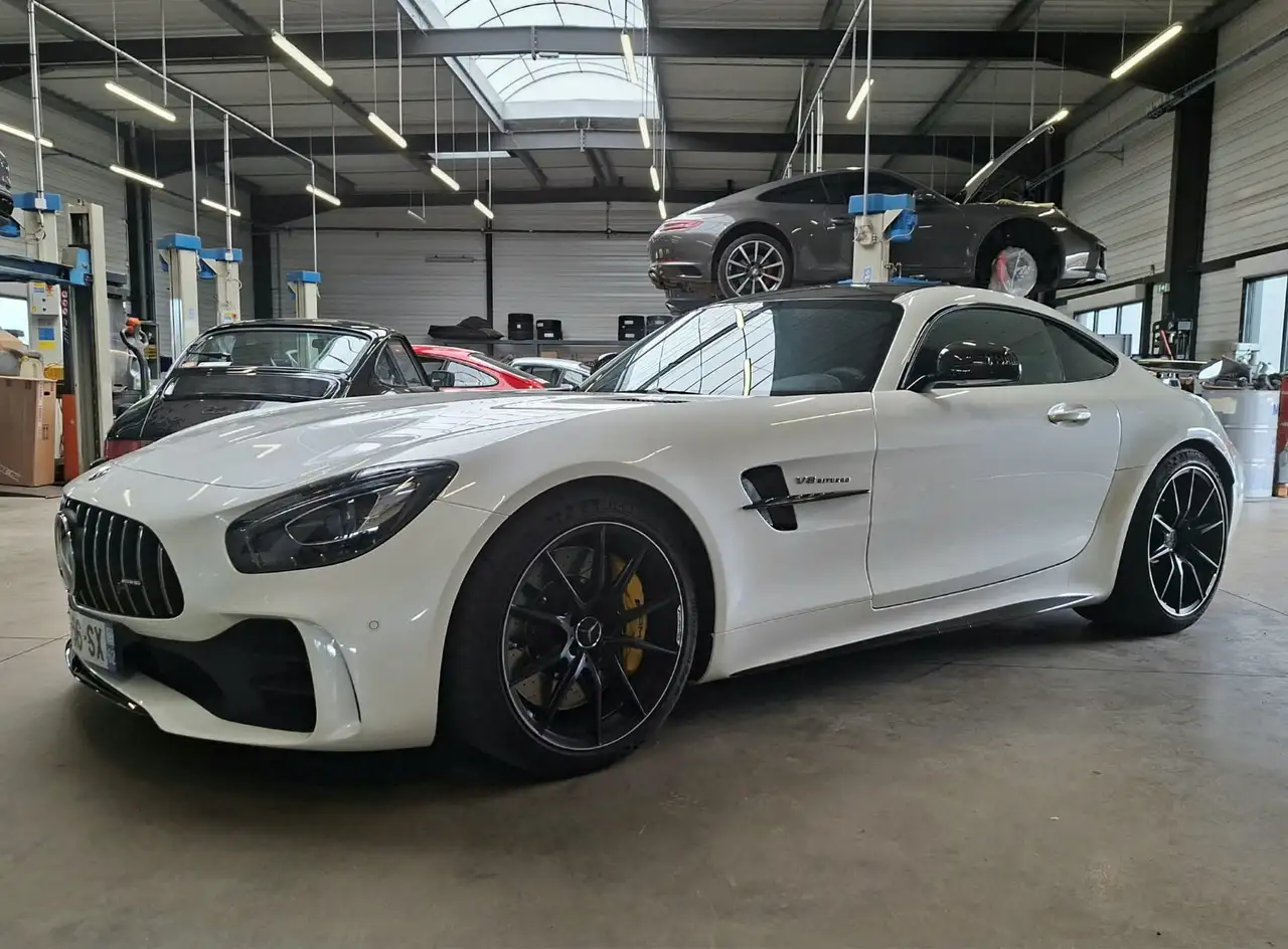 Mercedes-Benz Amg Gt