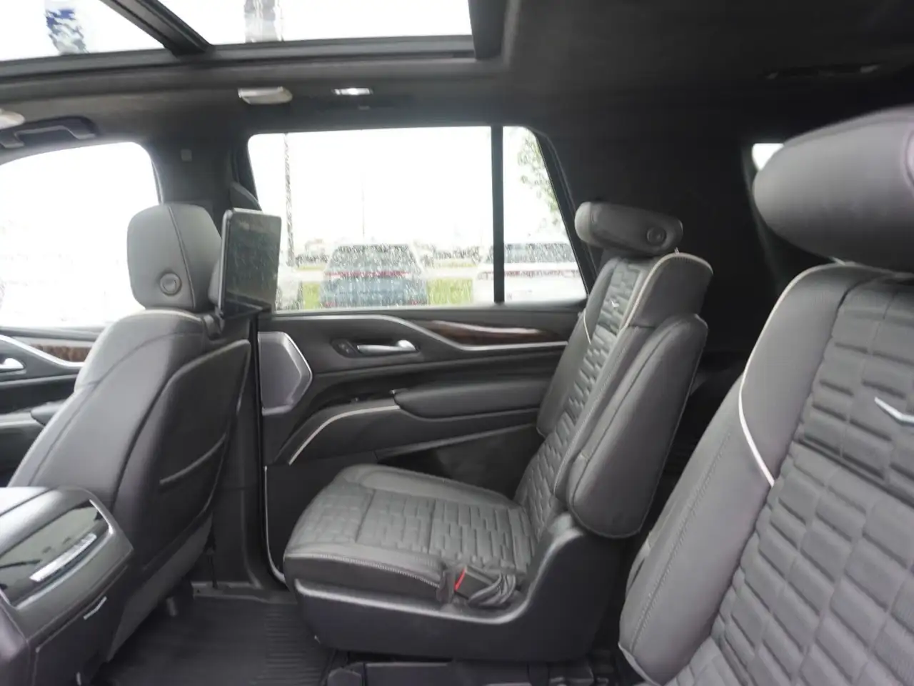 Cadillac Escalade снимка Cadillac Escalade
