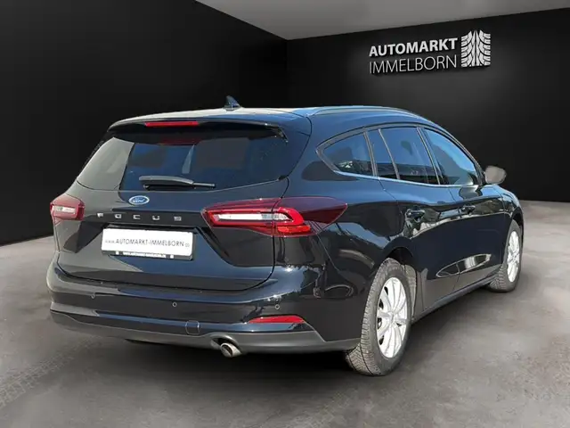 Ford Focus view 7