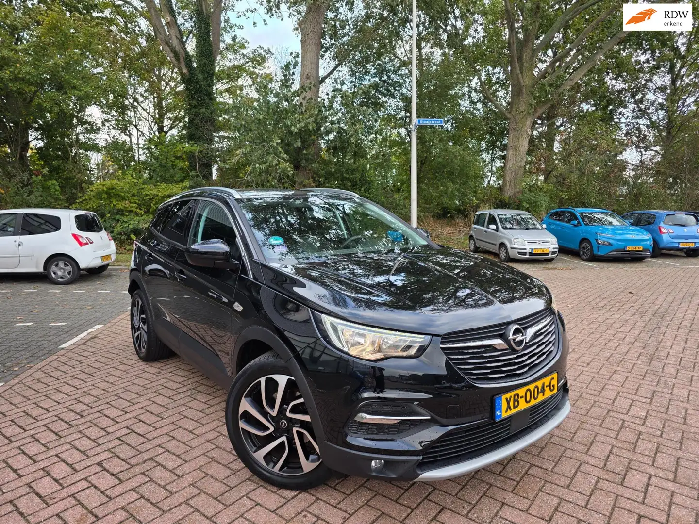 Opel Grandland X 1.2 Turbo Ultimate elec-ramen AIRCO volledig onder Noir - 1