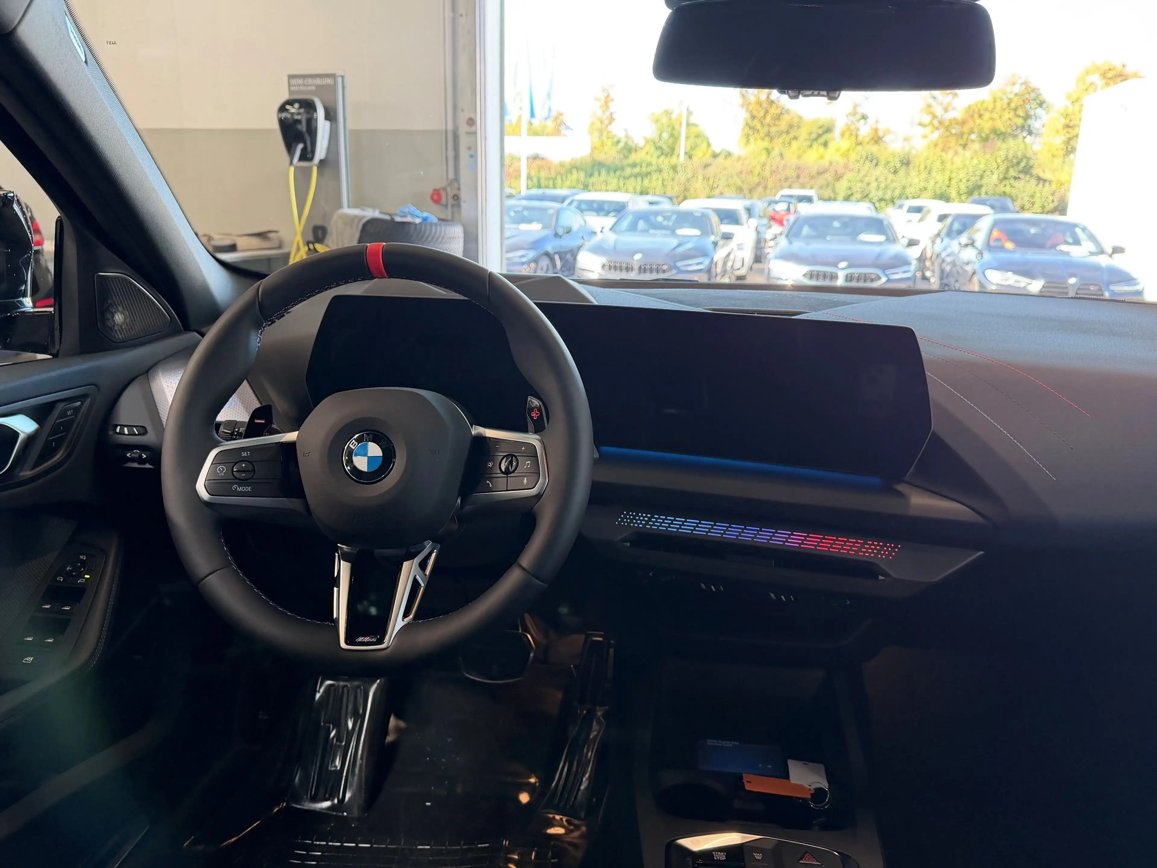BMW M1 xDrive — photo 5