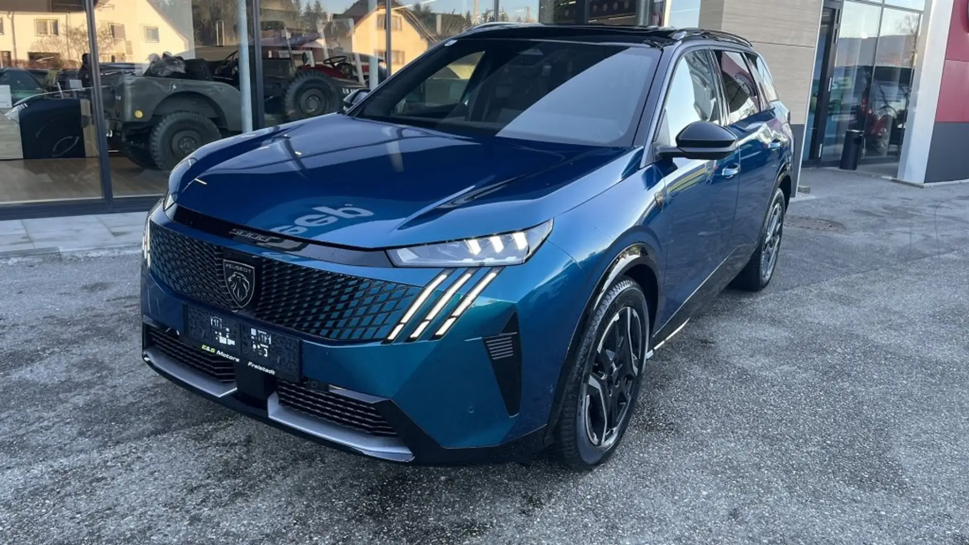 Peugeot 5008 E-5008 GT 210 73kWh Blau - 1