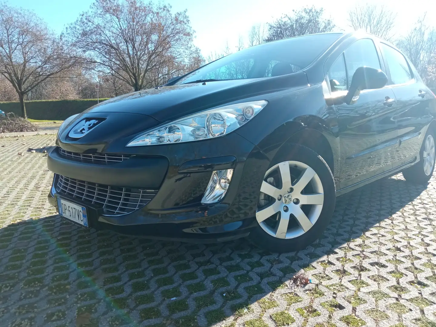 Peugeot 308 308 5p 1.6 16v Premium Nero - 2
