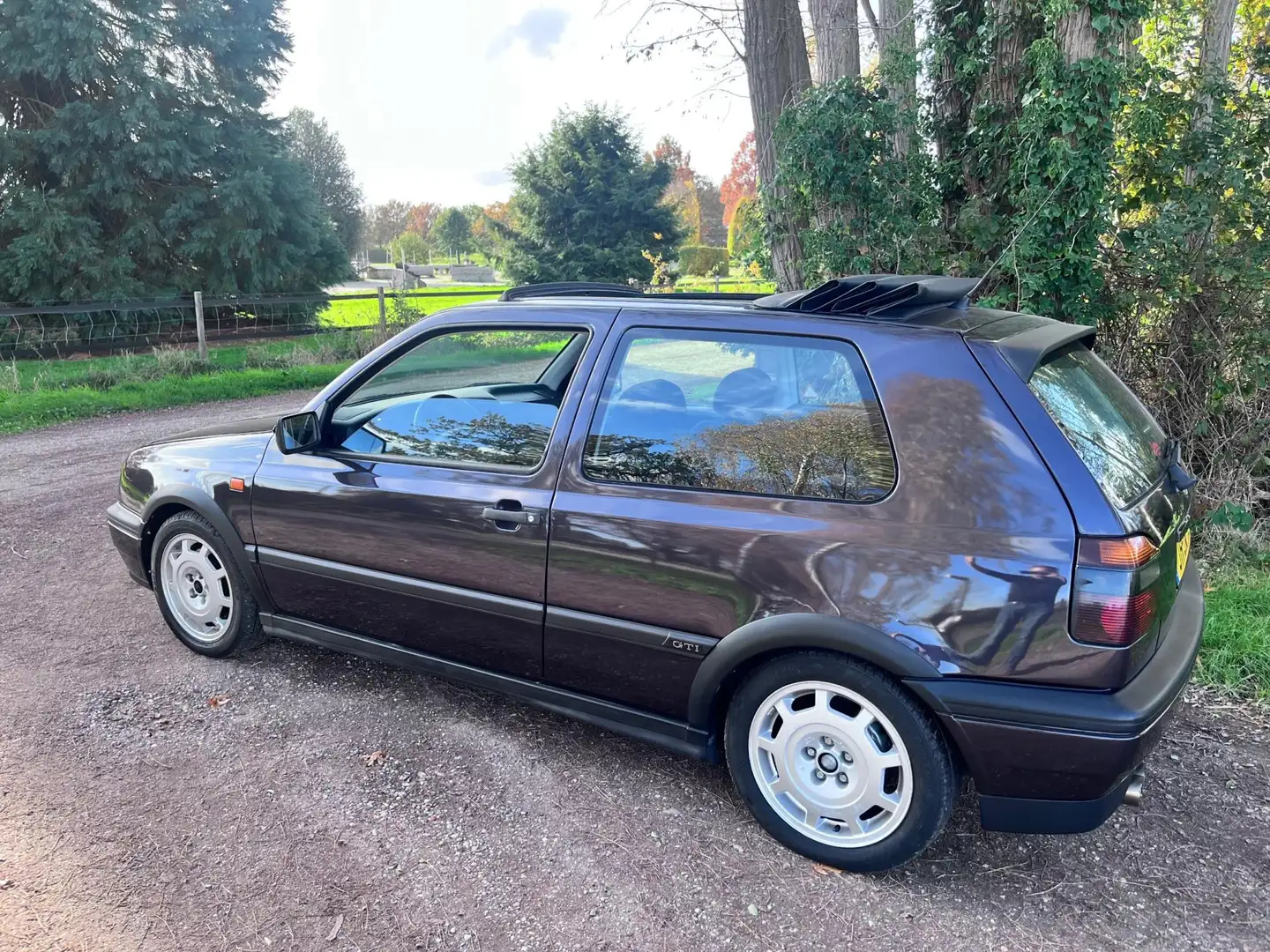 Volkswagen Golf GTI 2.0 Violett - 2