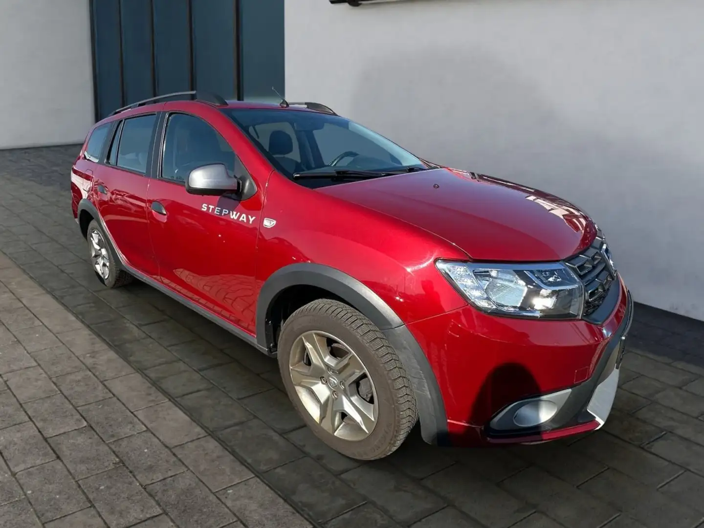 Dacia Logan MCV II Kombi Stepway*Kamera*Navi* Klima Navi Rot - 1