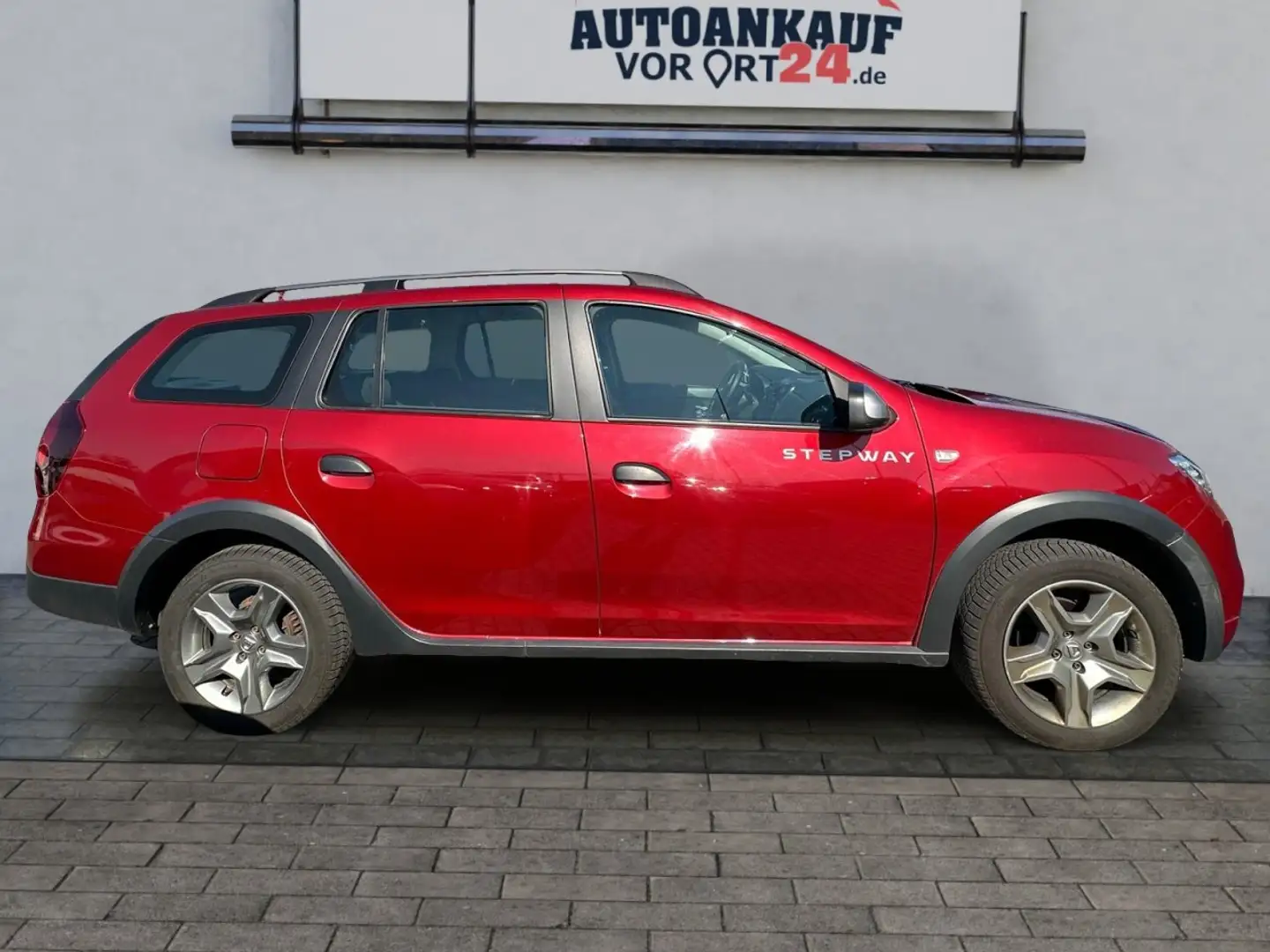 Dacia Logan MCV II Kombi Stepway*Kamera*Navi* Klima Navi Rot - 2